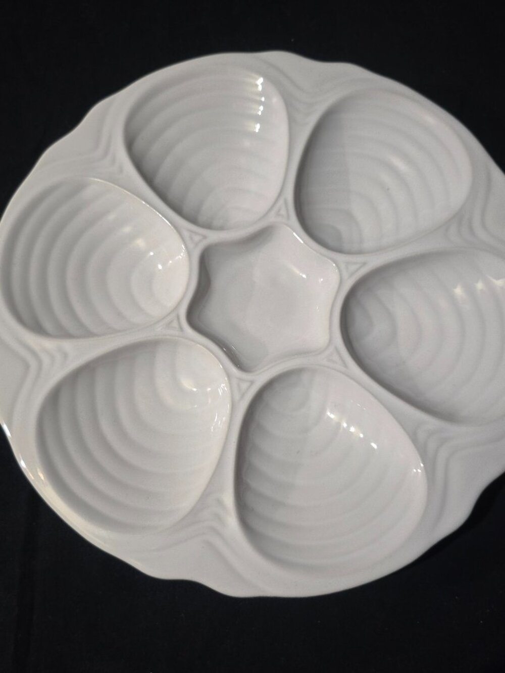 Vtg HALL Made in USA #1151 Oyster Plate - White - 6 Oyster
